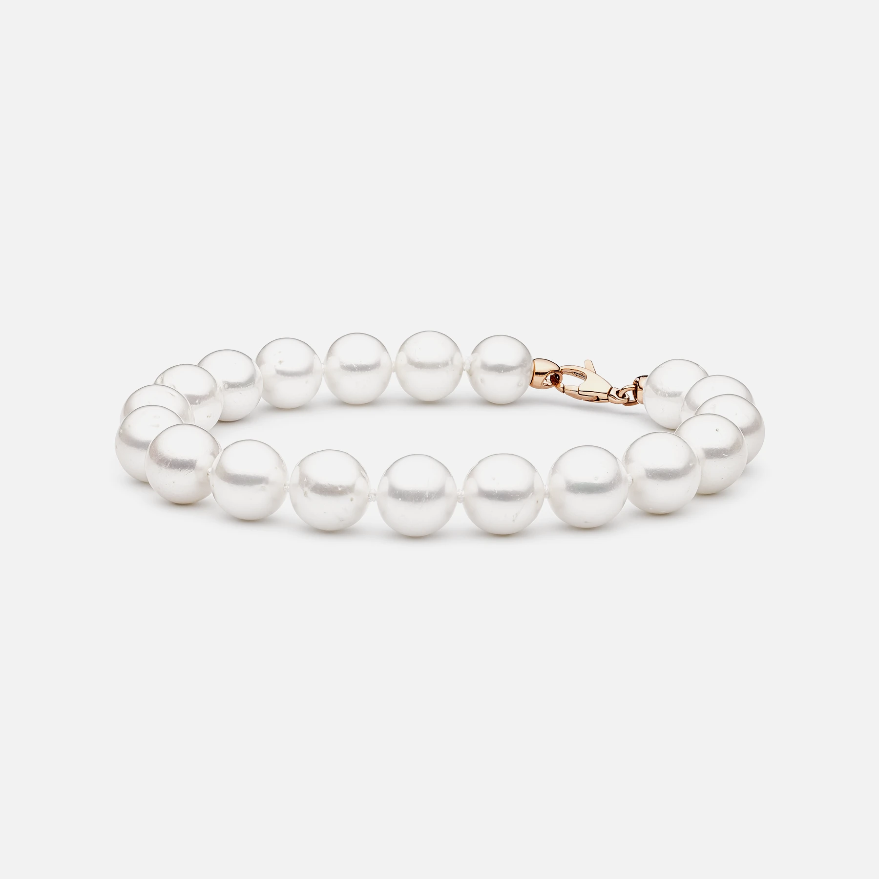 Moriguchi Ø8 armbånd med hvide ferskvandsperler i 14 karat rosaguld