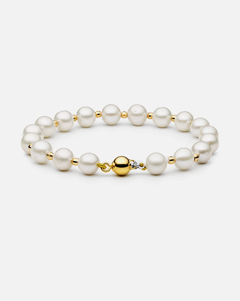 Hokuto Ø6 armbånd med hvide ferskvandsperler i 14 karat hvidguld