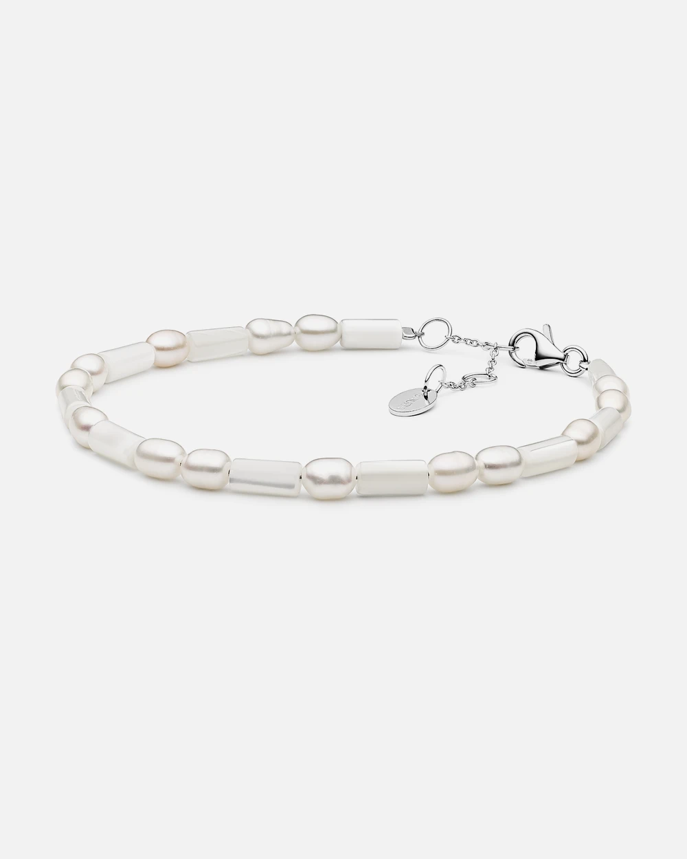 Oyama Ø4 armbånd med ferskvandsperler i sølv